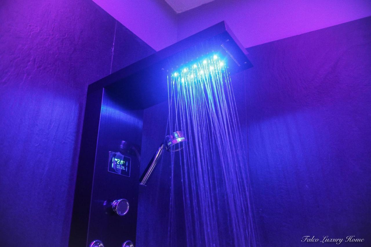 Falco Luxury Home เนเปิลส์ ภายนอก รูปภาพ