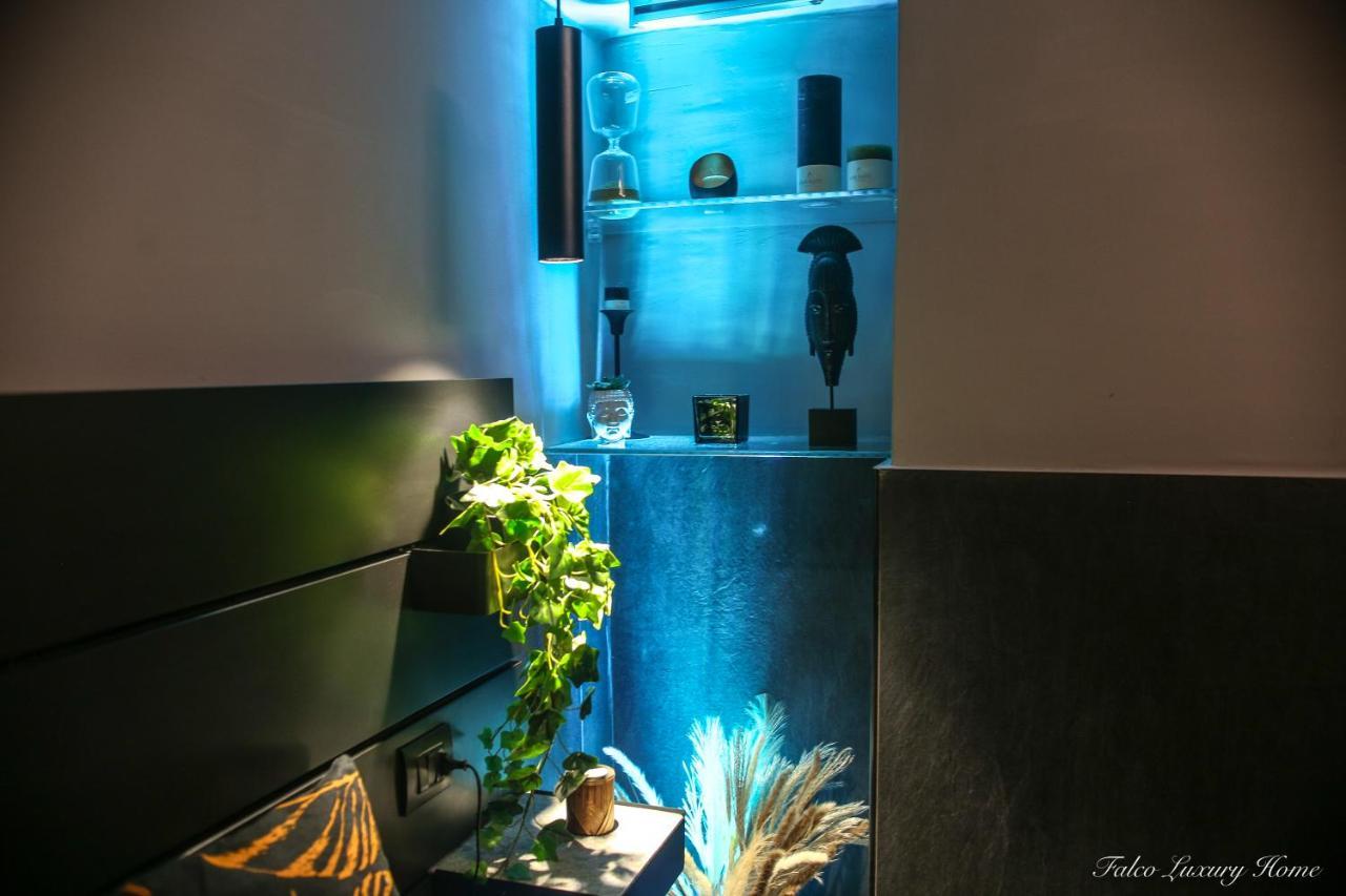 Falco Luxury Home เนเปิลส์ ภายนอก รูปภาพ