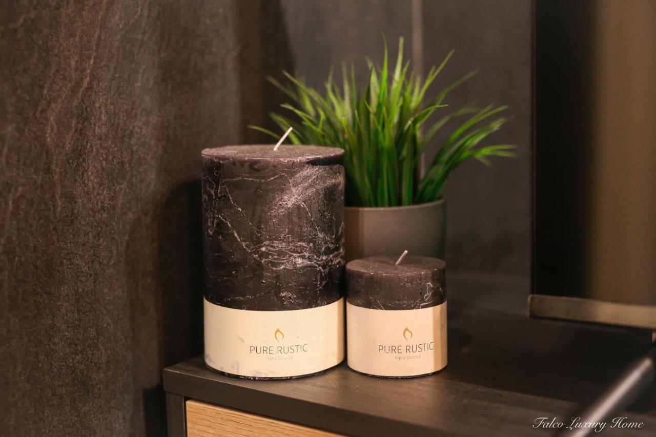 Falco Luxury Home เนเปิลส์ ภายนอก รูปภาพ
