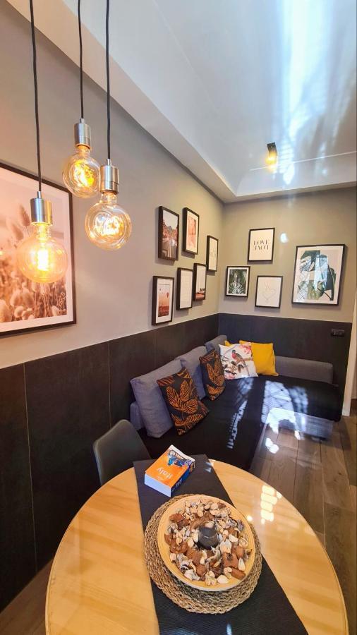 Falco Luxury Home เนเปิลส์ ภายนอก รูปภาพ